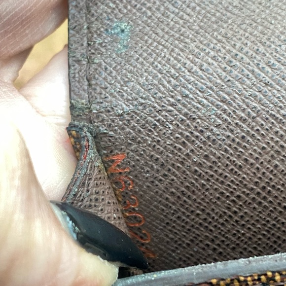 Epic authentic LOUIS Vuitton Damier brown travel key /lipstick case smoke box - Picture 6 of 8